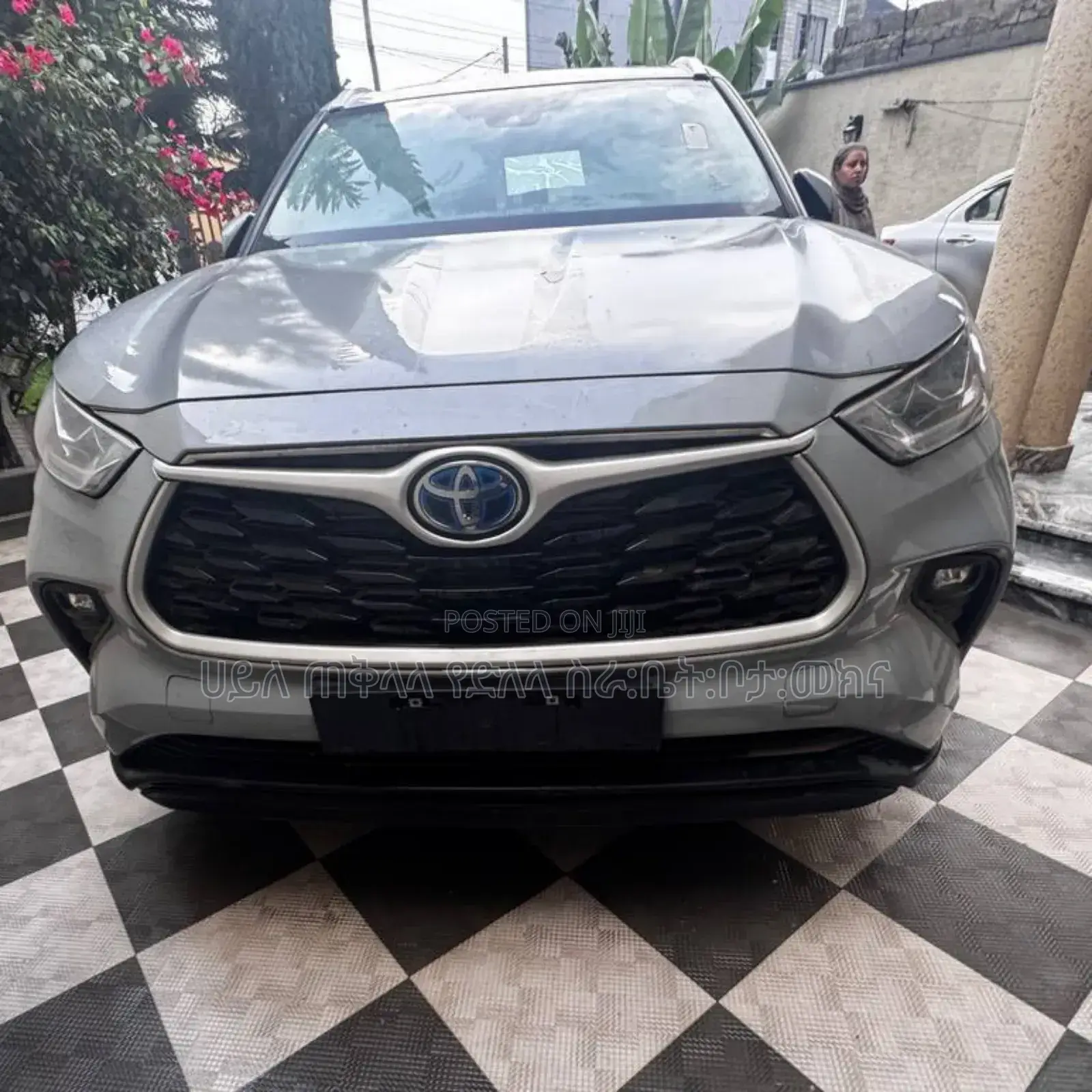 New Toyota Highlander Hybrid 2023 Silver