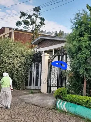 3bdrm Villa in የአያት ቪላ 290 ካሬ, Bole for sale