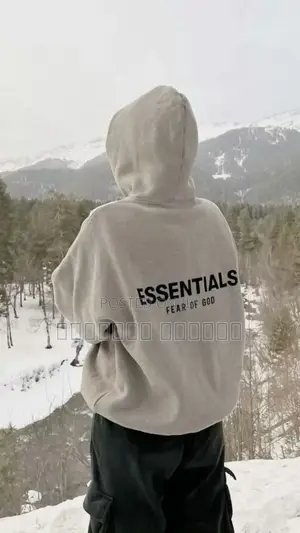 Summer Hoodie – Light, Fresh Ready to Wear