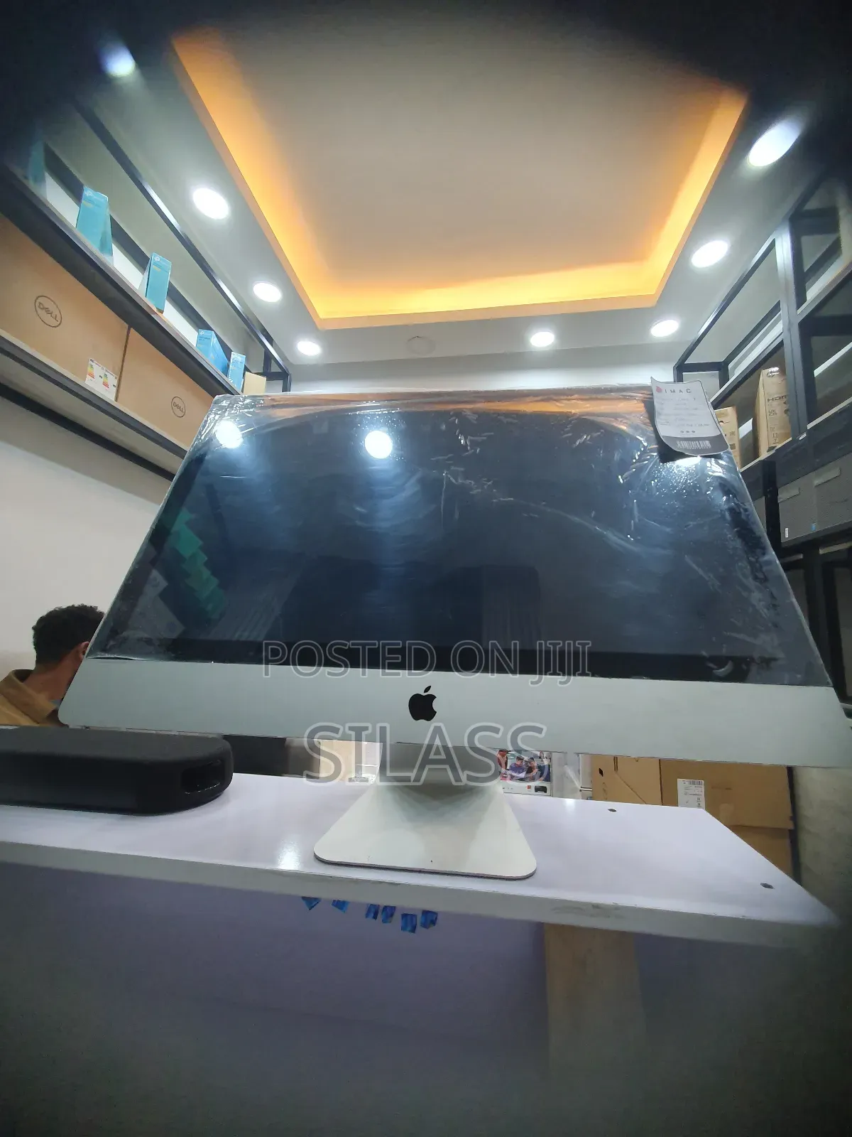iMac With Apple 27-Inch 21:9 Widescreen