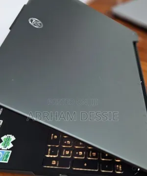 New Laptop Asus 16GB AMD Ryzen 7 SSD 512GB