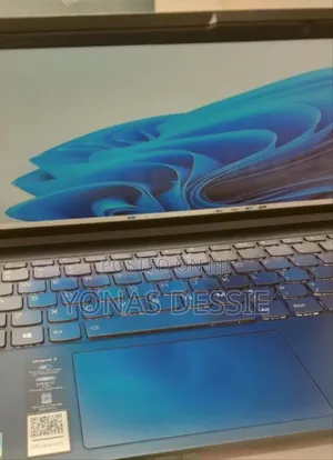 New Laptop Lenovo IdeaPad Flex 15 12GB Intel Core i7 SSD 512GB