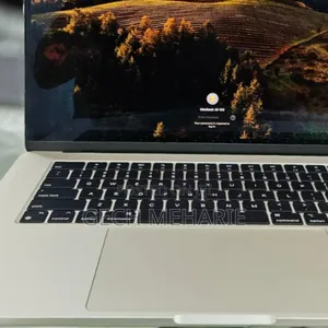 New Laptop Apple MacBook Air 2024 M3 15-Inch 8GB Apple M3 SSD 256GB