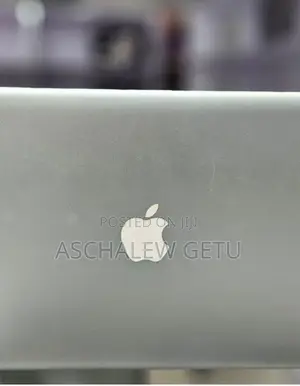 New Laptop Apple MacBook Pro 2012 4GB Intel Core I5 SSD 256GB