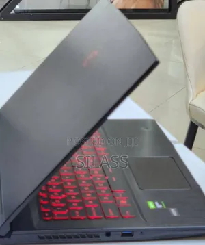 New Laptop MSI GF63 12GB Intel Core i5 SSD 512GB