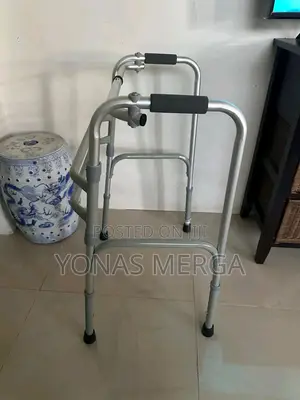 Tool-Free Height Adjustment Walker||Selected Lines Currently