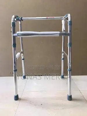 Walker//Walkerب支requirements.
Easy Folding Mechanism