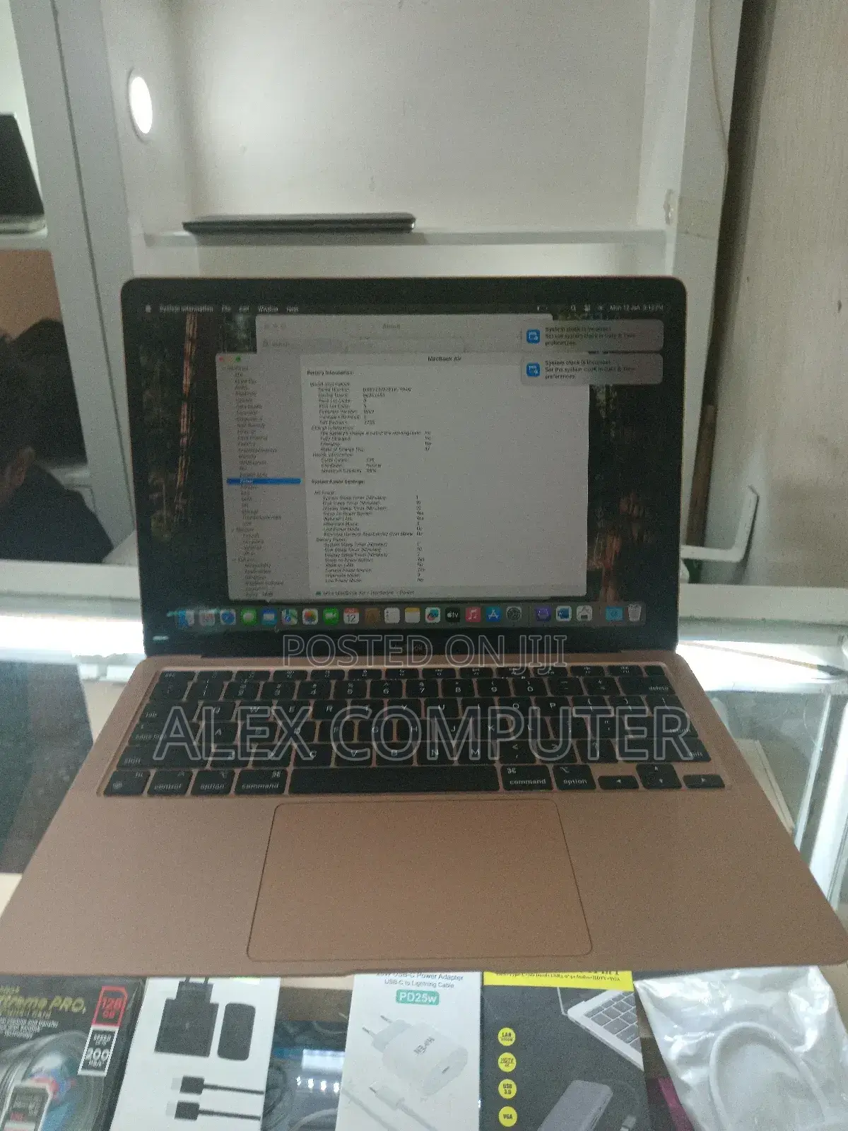 New Laptop Apple MacBook Air 2020 M1 8GB Apple M1 SSD 256GB