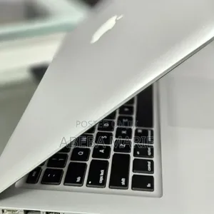 New Laptop Apple MacBook Pro 2012 4GB Intel Core I5 SSD 256GB