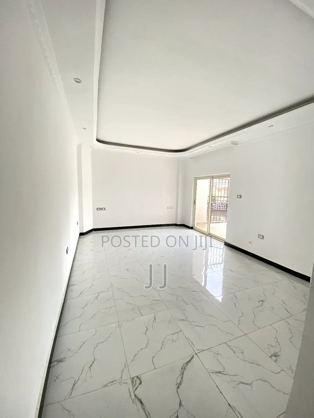4bdrm Apartment in Bole for sale