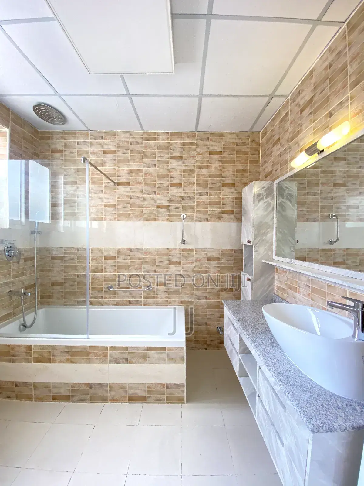 4bdrm Apartment in Bole for sale
