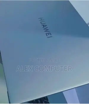 New Laptop Huawei MateBook 13 WRT-W19E 8GB Intel Core I5 SSD 512GB