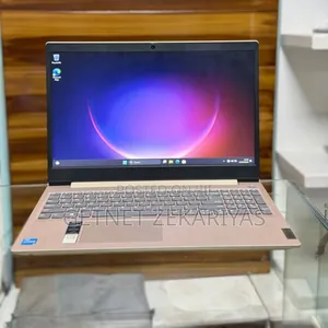 New Laptop Lenovo IdeaPad Z560 8GB Intel Core I3 SSD 256GB