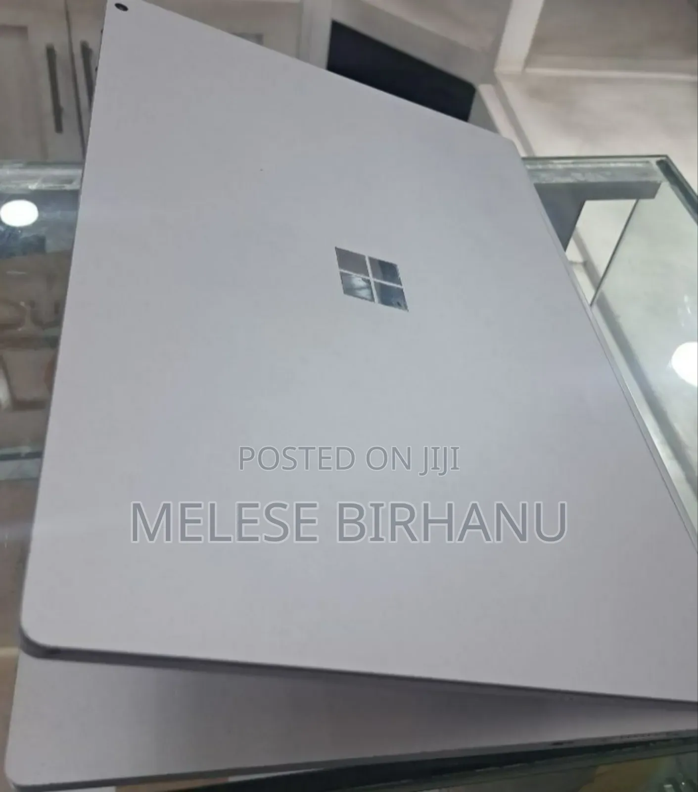 New Laptop Microsoft Surface Book 2 16GB Intel Core I7 SSD 256GB