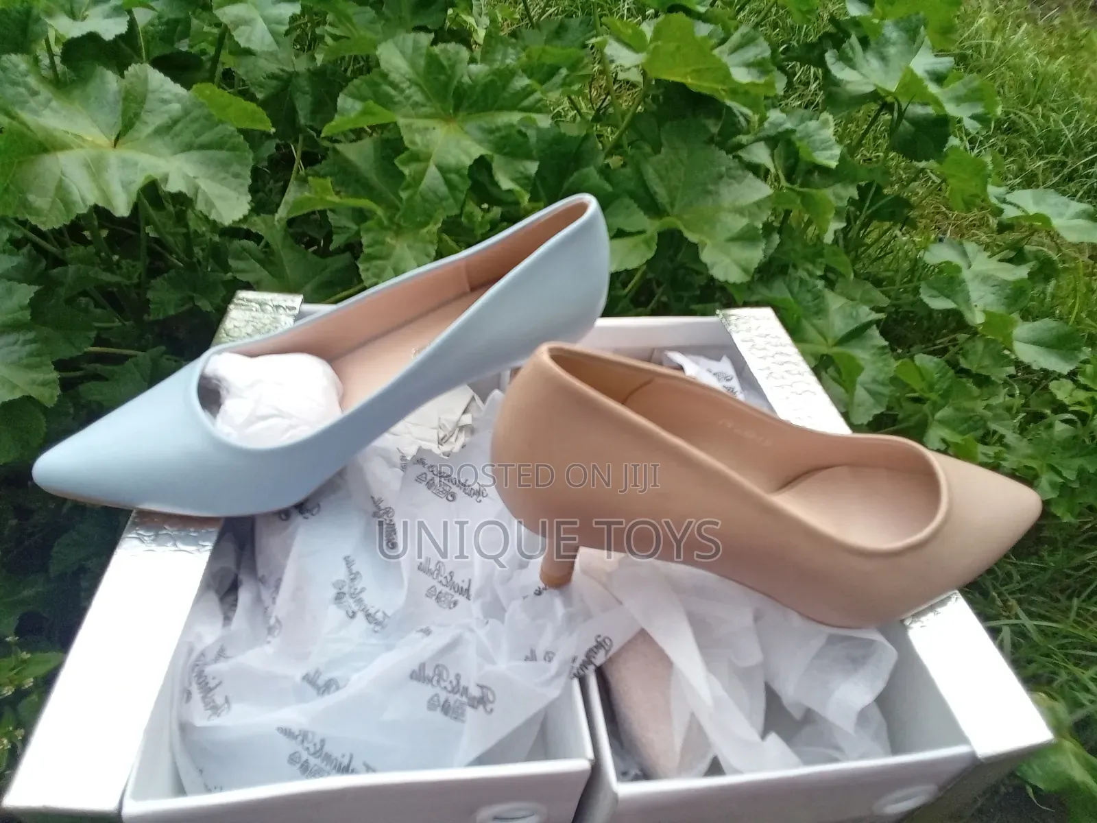 Élégante High Heel Shoes