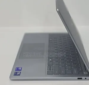 New Laptop Dell Inspiron 14 32GB Intel Core I7 SSD 1T