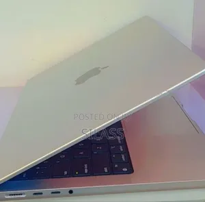 New Laptop Apple MacBook Pro 2021 M1 16GB Apple M1 Pro SSD 512GB