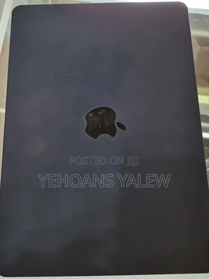 New Laptop Apple MacBook Air 2022 M2 8GB Apple M2 SSD 256GB