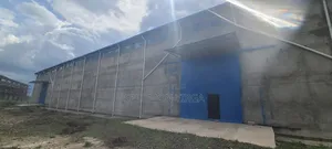 የሚሸጥ መጋዘን ቃሊቲ አከባቢ