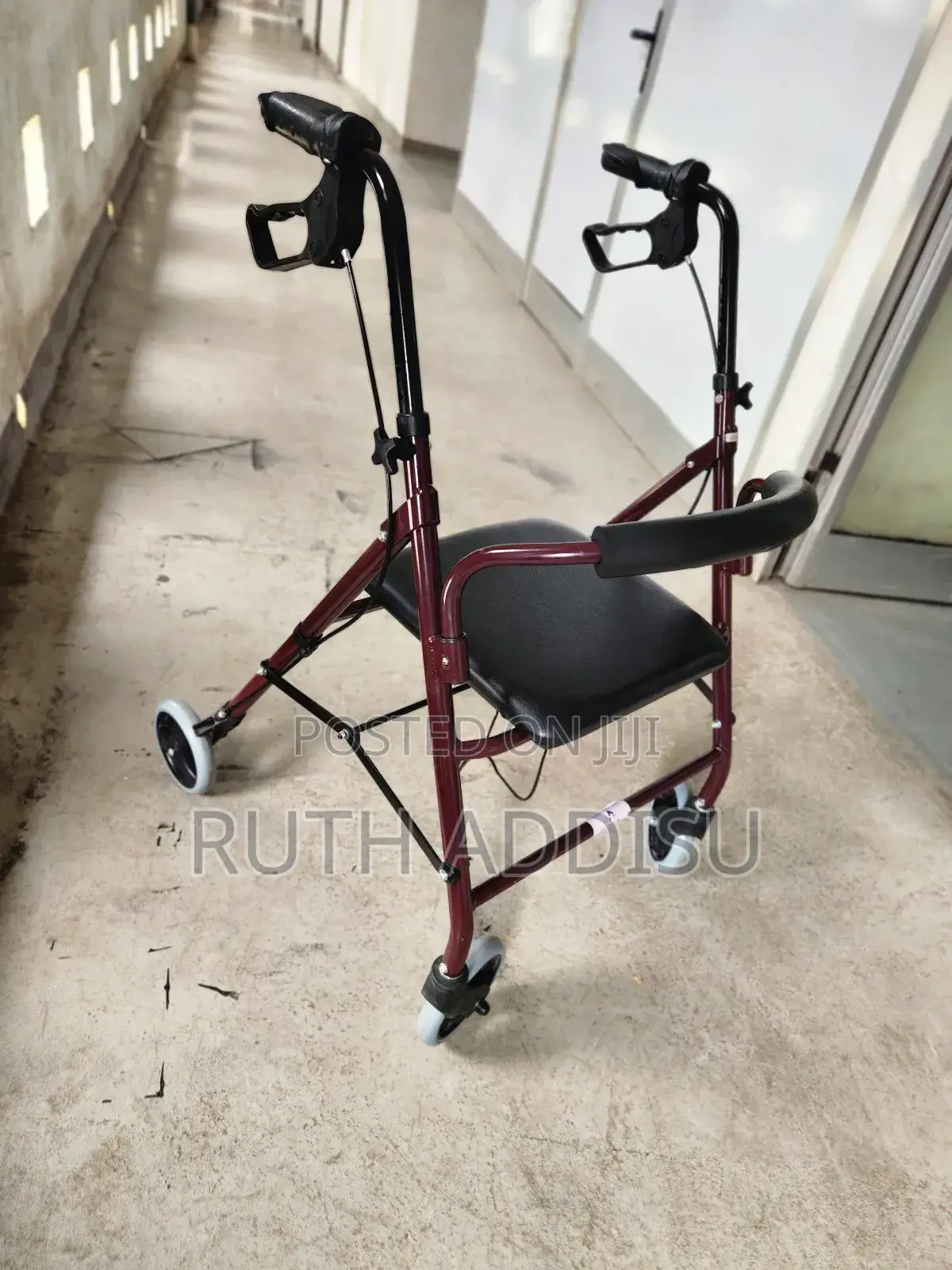 Walker起初european Standard Walker較高medical Walker不是best Walkr