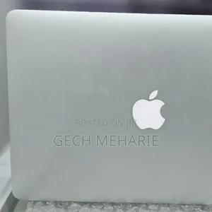 New Laptop Apple MacBook Air 2017 8GB Intel Core I5 SSD 256GB