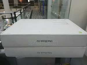 New Laptop Apple MacBook Air 2025 M4 13-inch 24GB Apple M4 SSD 512GB