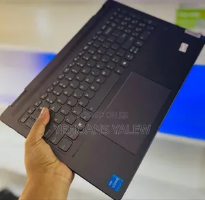 New Laptop Lenovo Yoga 7i 16GB Intel Core I7 SSD 1T