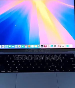 New Laptop Apple MacBook Pro M1 16GB Apple M1 Pro SSD 1T