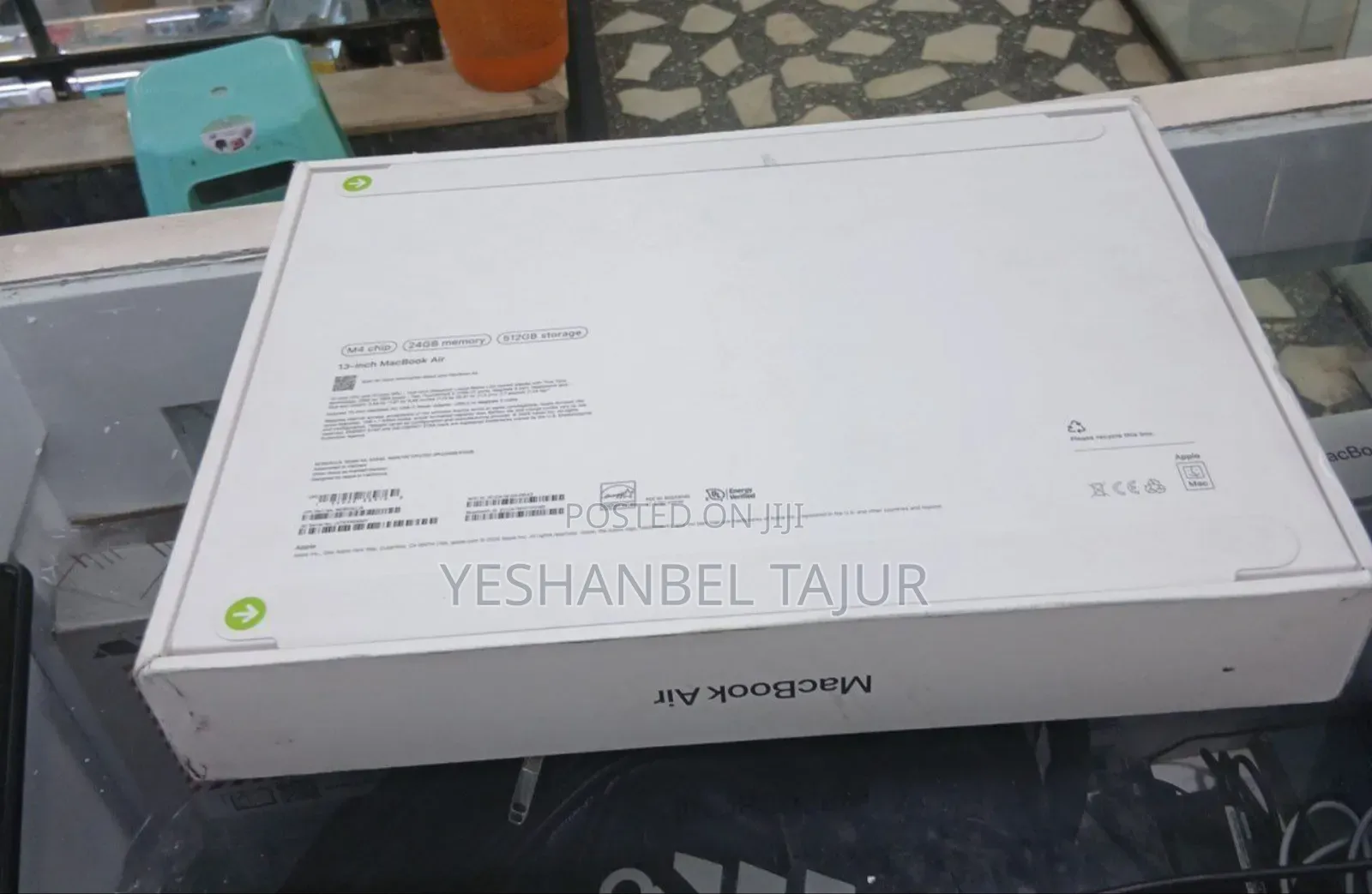 New Laptop Apple MacBook Air 2022 M2 16GB Intel Core I9 SSD 512GB
