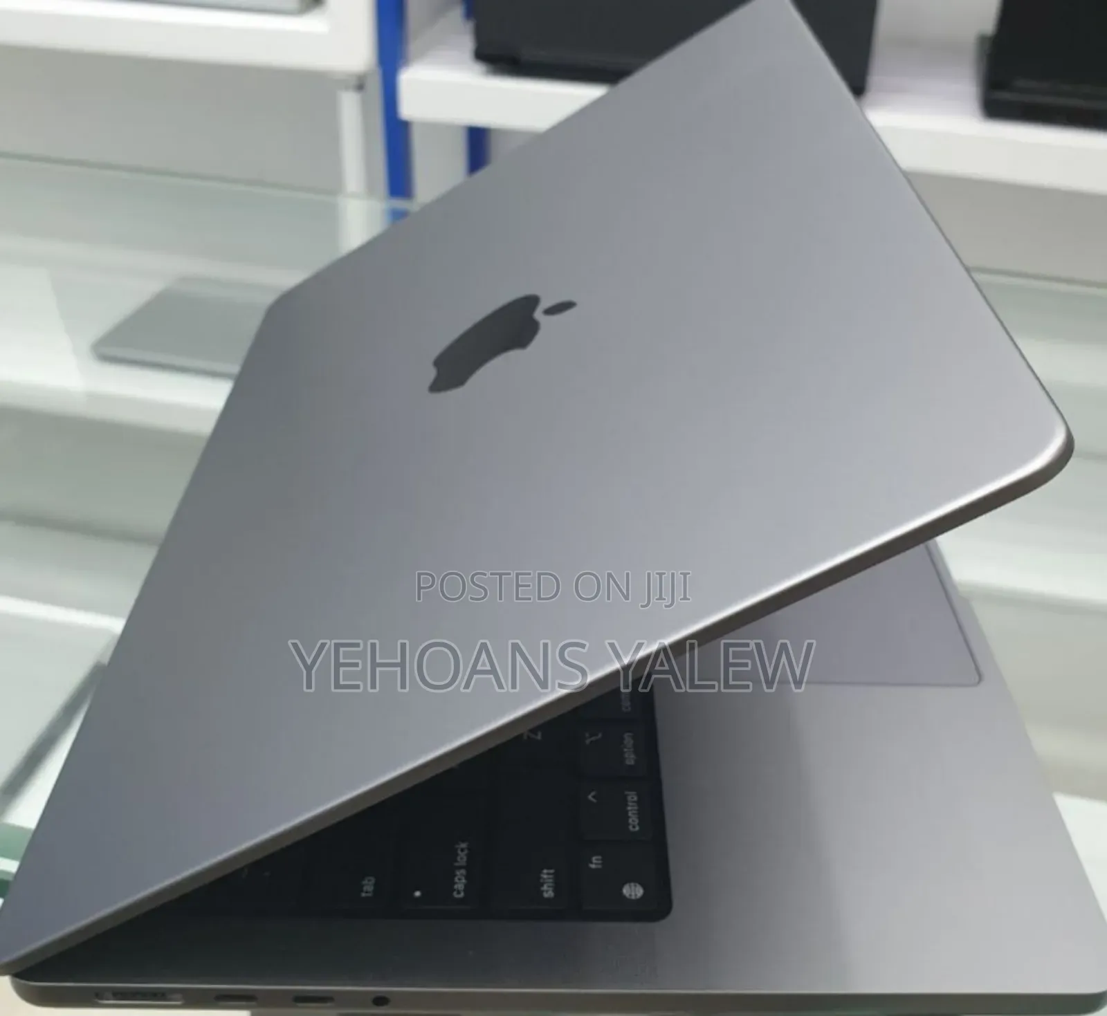 New Laptop Apple MacBook Pro 2021 M1 32GB Apple M1 SSD 512GB