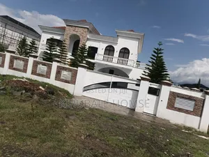 7bdrm Villa in Cccd   Tafo, Bole for sale
