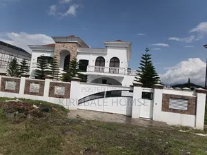 7bdrm Villa in Cccd   Tafo, Bole for sale