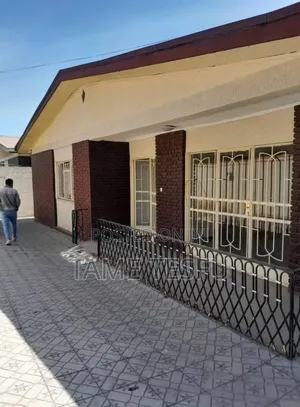 Furnished 4bdrm Villa in Hayat Compound, Bole for sale