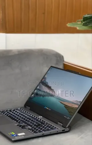 New Laptop Lenovo LOQ 15IRH8 16GB Intel Core I7 SSD 1T