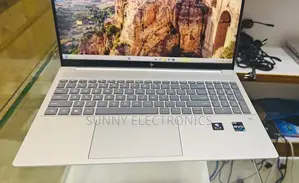 New Laptop HP Pavilion 15 16GB Intel Core I7 SSD 1T