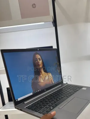New Laptop HP ZBook Firefly 15 G7 16GB Intel Core I7 SSD 512GB