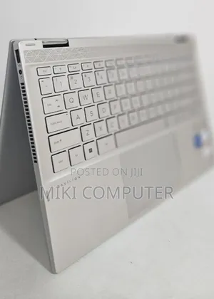New Laptop HP Pavilion 13 X360 8GB Intel Core I5 SSD 512GB
