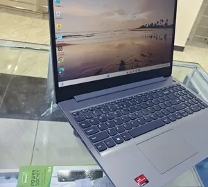 New Laptop Lenovo 8GB AMD Ryzen 5 SSD 256GB