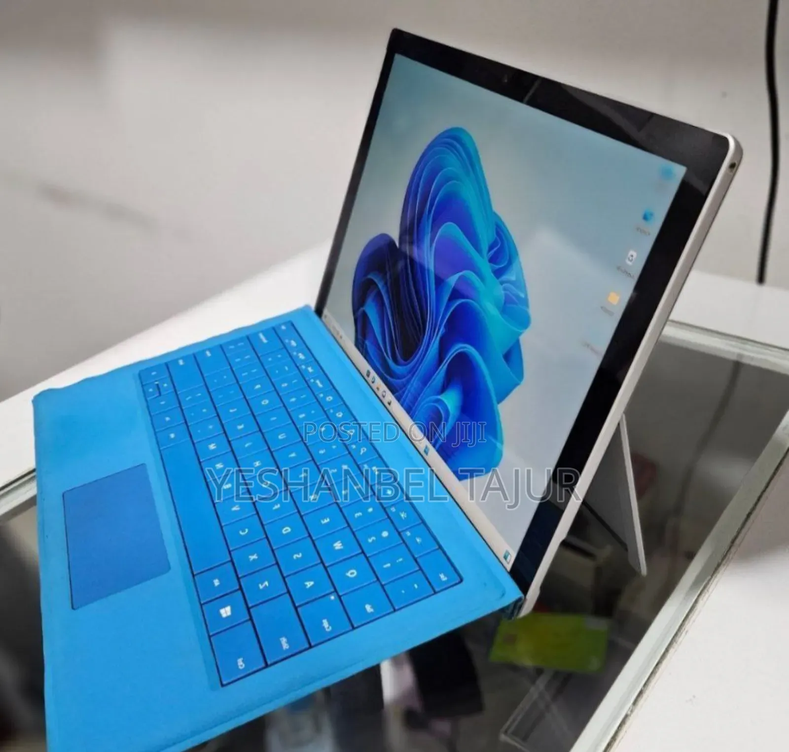 New Laptop Microsoft Surface Pro 7 8GB Intel Core I5 SSD 128GB