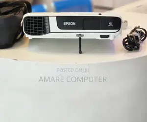 Epson Projector Model: Eb-X51 Has: Bag Remote