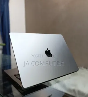 New Laptop Apple MacBook Pro M1 16GB Apple M1 Pro SSD 512GB
