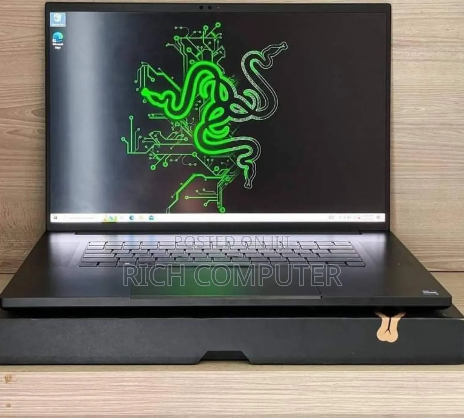 New Laptop Razer Blade 32GB Intel Core I7 SSD 32GB