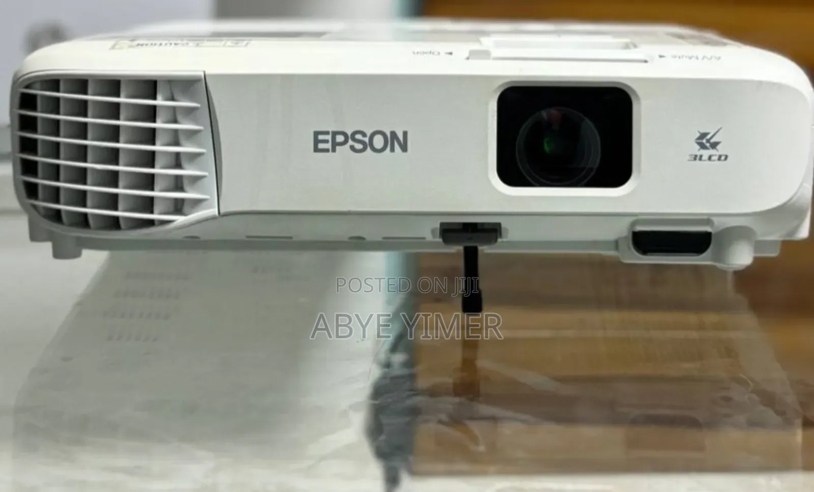 Epson Projector Model Name: Eb-S05 With Bag