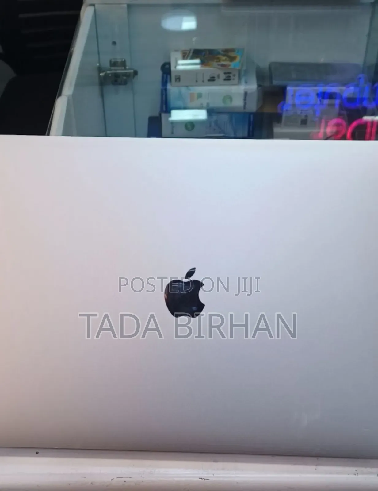 New Laptop Apple MacBook Pro 2018 32GB Intel Core I9 SSD 1T