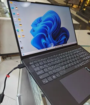 New Laptop Lenovo Yoga 9i 32GB Intel Core I7 SSD 1T