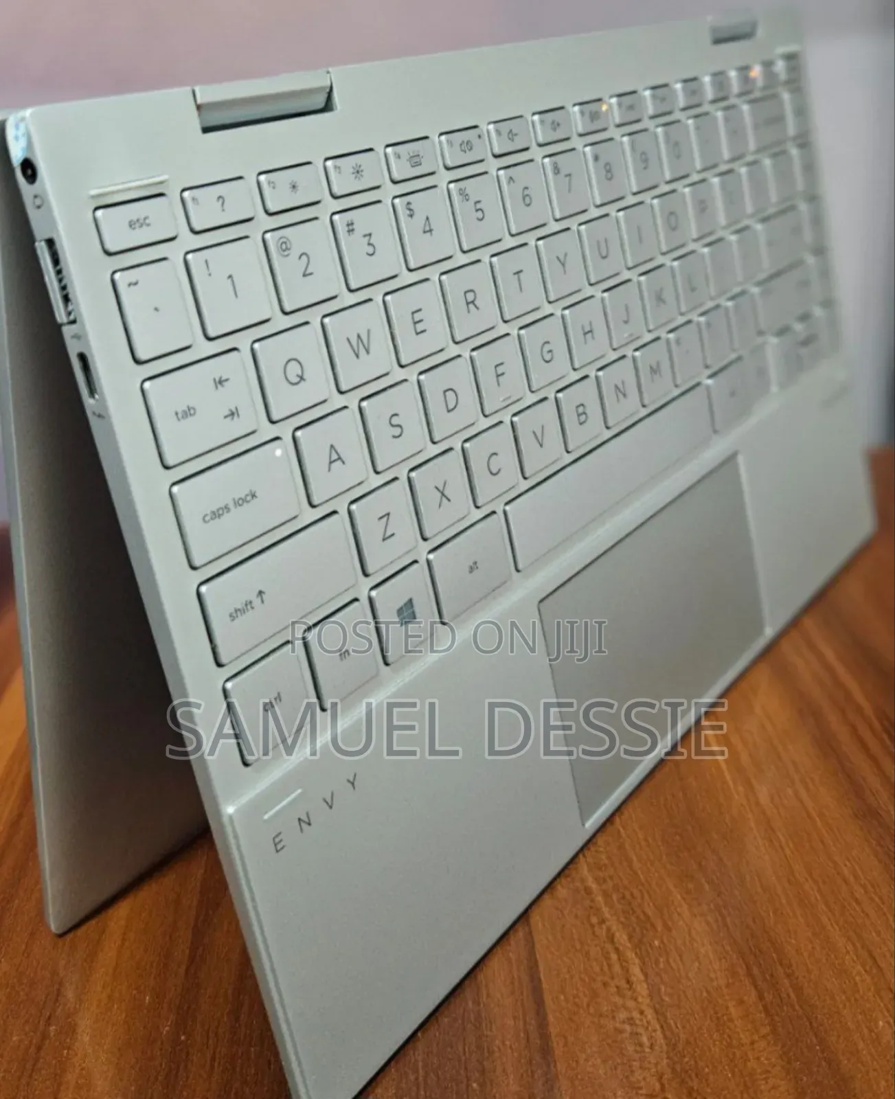 New Laptop HP Envy X360 8GB Intel Core I7 SSD 512GB