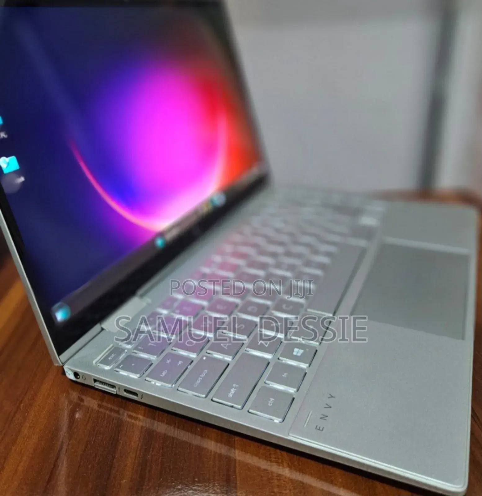 New Laptop HP Envy X360 8GB Intel Core I7 SSD 512GB