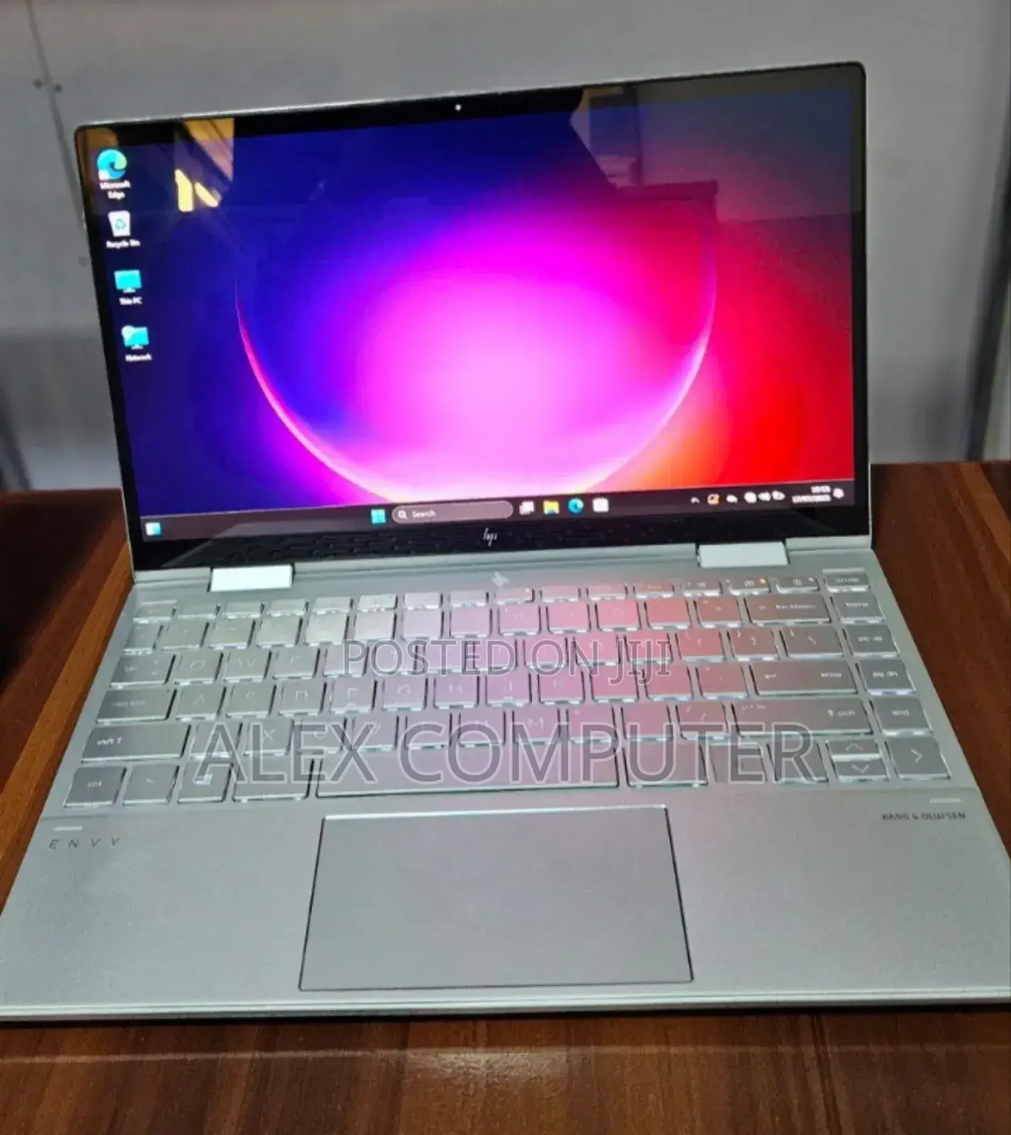 New Laptop HP Envy X360 8GB Intel Core I7 SSD 512GB