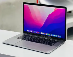 New Laptop Apple MacBook Pro 2021 M1 16GB Apple M3 Pro SSD 500GB