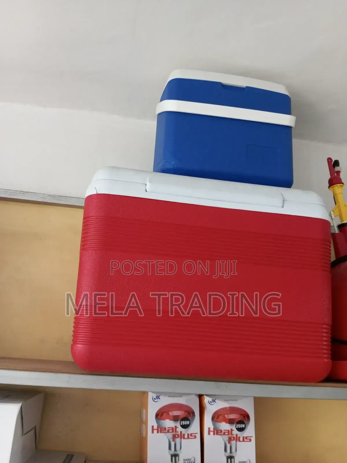 Ice Box Used to Store Cold Water and Also Make Ice